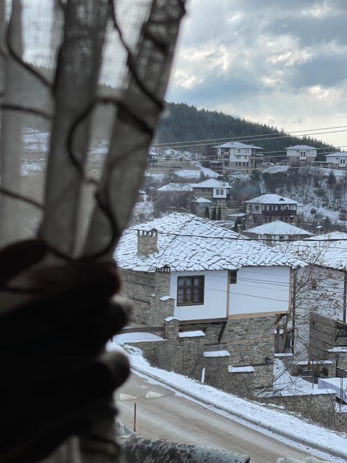 Къща За Гости Родопски Изгрев Villa Leshten Esterno foto